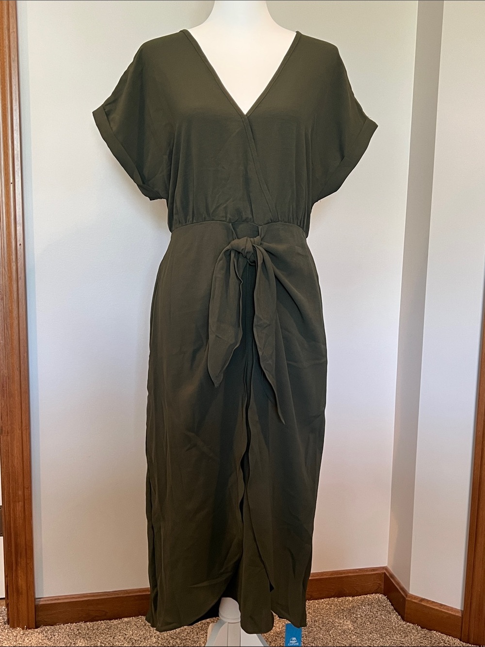 Cupshe Olive V-Neck Tie-Waist Maxi Dress